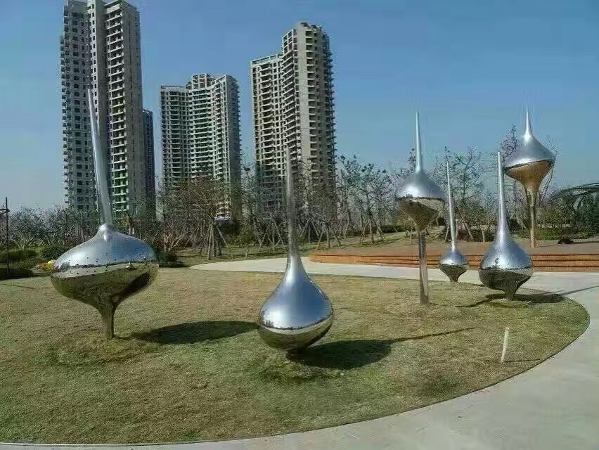 室外不锈钢雕塑