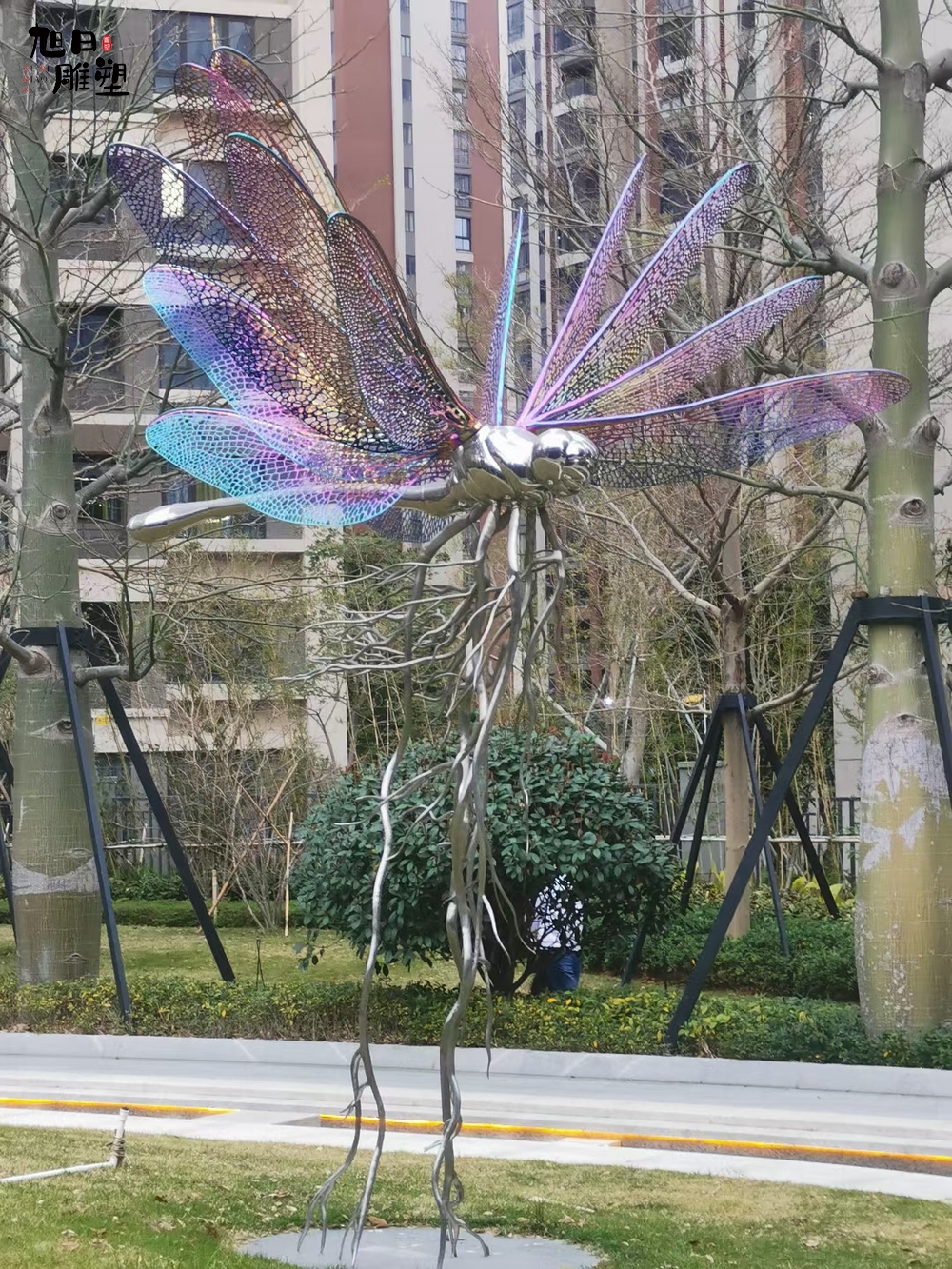 广东不锈钢雕塑总高3米